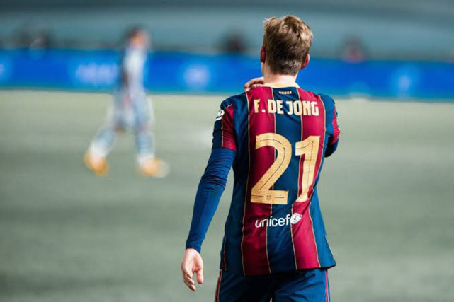 Ten Hag może go zatrzymać dla De Jong